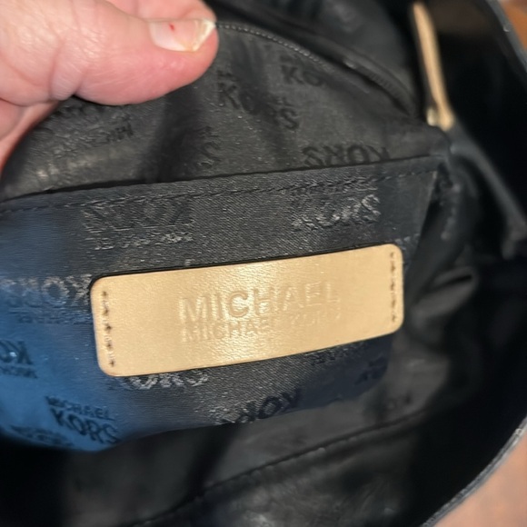 Michael Kors  shoulder bag  signature monogram leather black/Chain detail tan st - Picture 17 of 17